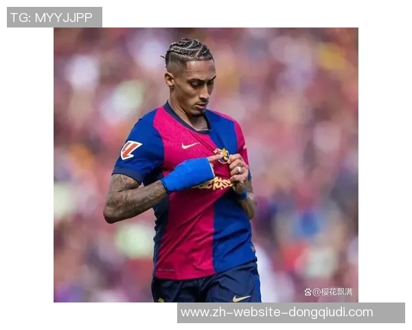 巴萨考虑租借曼联前锋英超豪门争抢法甲球队面临压力